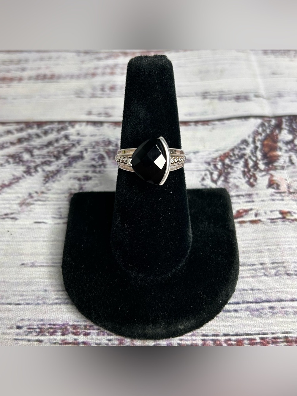 925 Onyx Meda Sterling Silver Ring Size 7